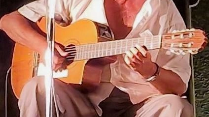 A Lucca, concerto solidale alle 19.30 alla sala Tobino di Palazzo Ducale con Giulio D’Agnello, promosso dall'Avo. Partecipazione straordinaria dei volontari. Entrata a offerta libera. Evento per sostenere il volontariato e presentare la nuova miniserie televisiva "Disclaimer - La vita perfetta" con la partecipazione di Giulio D’Agnello. A Lucca, concerto solidale alle 19.30 alla sala Tobino di Palazzo Ducale con Giulio D’Agnello, promosso dall'Avo. Partecipazione straordinaria dei volontari. Entrata a offerta libera. Evento per sostenere il volontariato e presentare la nuova miniserie televisiva "Disclaimer - La vita perfetta" con la partecipazione di Giulio D’Agnello.