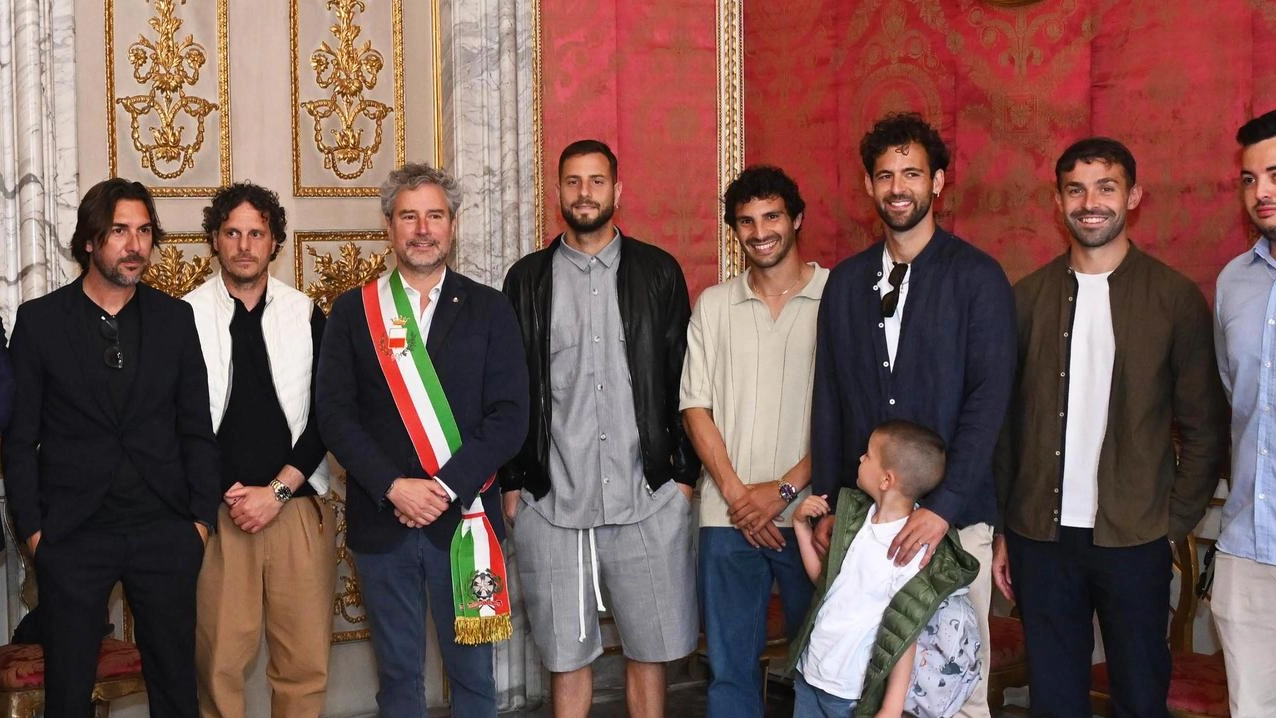 L’amministrazione ha deciso di festeggiare la ricorrenza nonostante il difficilissimo momento che sta attraversando la società dopo il fallimento. L’amministrazione ha deciso di festeggiare la ricorrenza nonostante il difficilissimo momento che sta attraversando la società dopo il fallimento.