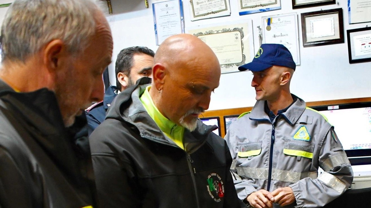 Il consigliere regionale Giacomo Bugliani ha visitato la sede di San Ceccardo e apprezzato le strumentazioni . Il consigliere regionale Giacomo Bugliani ha visitato la sede di San Ceccardo e apprezzato le strumentazioni .
