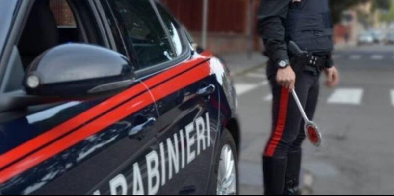 https://www.lanazione.it/image-service/view/acePublic/alias/contentid/YzBjZGRiYTktMDAwNi00/0/carabinieri-immagine-di-repertorio-ansa.jpeg