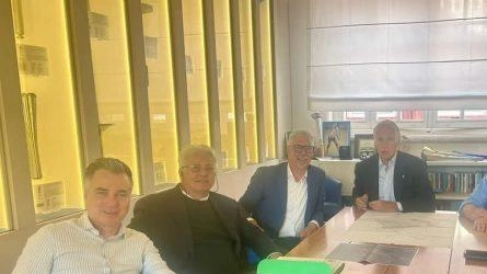 Il sindaco Leonardo Degl’Innocenti o Sanni, gli assessori Filippo Boni e Thomas Stagi e due dirigenti comunali hanno incontrato il presidente del Coni Giovanni Malagò Il sindaco Leonardo Degl’Innocenti o Sanni, gli assessori Filippo Boni e Thomas Stagi e due dirigenti comunali hanno incontrato il presidente del Coni Giovanni Malagò