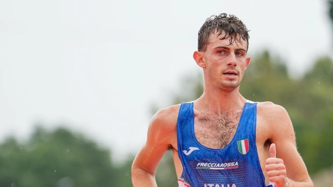 "Questo ragazzo è un fenomeno, ha grandi potenzialità". Marco Ugolini, esperto allenatore di marcia a livello mondiale, si gode il... "Questo ragazzo è un fenomeno, ha grandi potenzialità". Marco Ugolini, esperto allenatore di marcia a livello mondiale, si gode il...