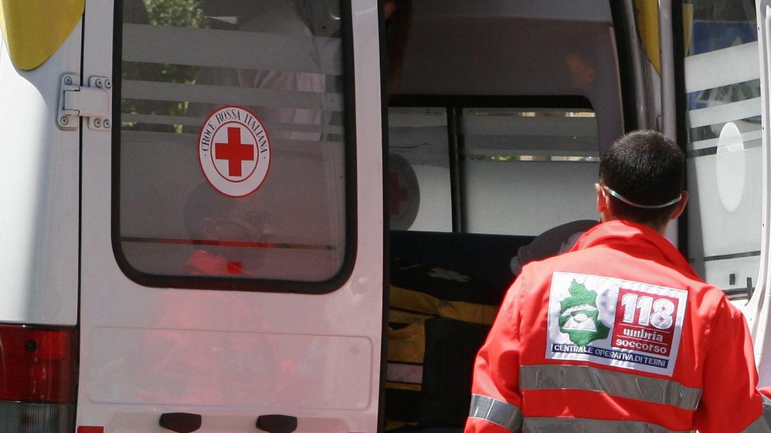 Perugia, tragico incidente: 79enne sbanda sul motocarro e muore Perugia, tragico incidente: 79enne sbanda sul motocarro e muore