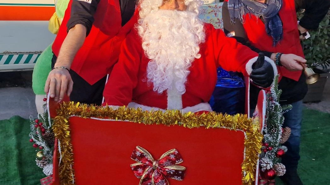 Si é svolta sabato 21 dicembre, al Bar Tre Cancelli a Monte S.Quirico, l’iniziativa di raccolta fondi “Natale a Tre... Si é svolta sabato 21 dicembre, al Bar Tre Cancelli a Monte S.Quirico, l’iniziativa di raccolta fondi “Natale a Tre...