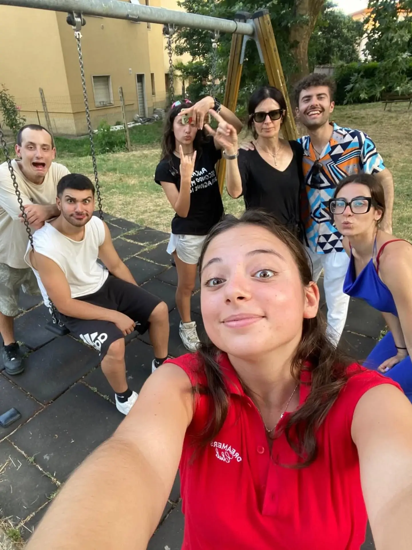 San Giovanni. Palcoscenico sotto le stelle in...via della Costituzione