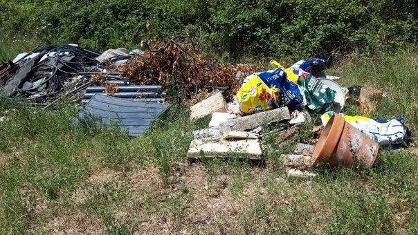 Abbandona un frigorifero in strada, paga 6.500 euro di multa