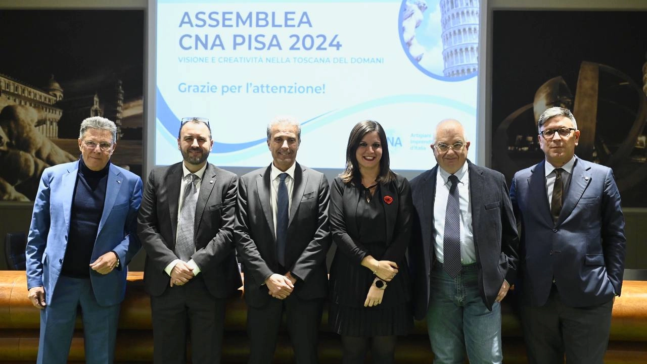 Una foto dell'assemblea di ieri sera Una foto dell'assemblea di ieri sera