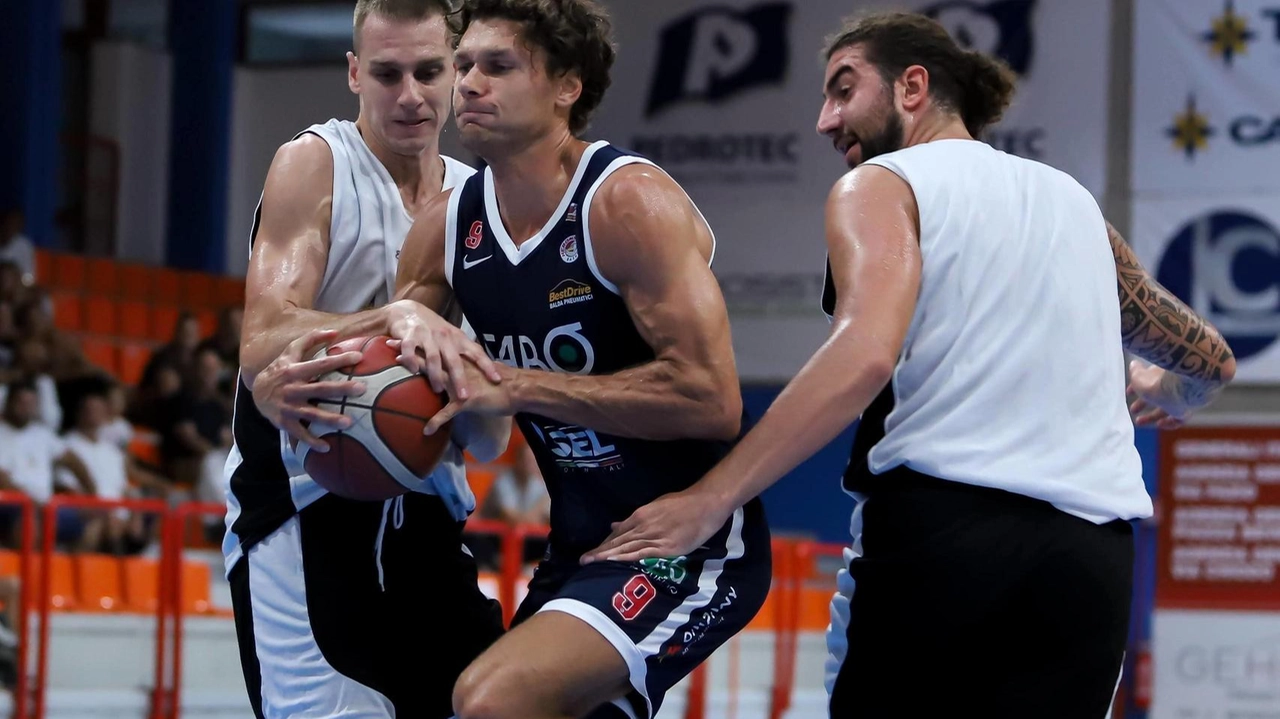 Lukas Aukstikalnis nel corso dell’amichevole giocata contro Spezia Lukas Aukstikalnis nel corso dell’amichevole giocata contro Spezia