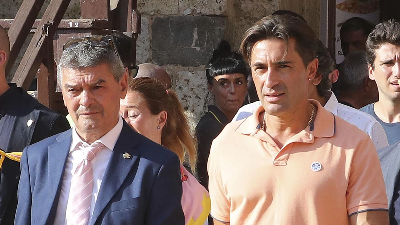 Il Capitano Aldo Nerozzi del Valdimontone esulta per l'assegnazione di Veranu, fiducioso nella sua prestazione. Con il fantino Jonatan Bartoletti, il rapporto è solido. Scompiglio si è ripreso dall'infortunio, puntando alla rivalsa. L'accoppiata da battere è incerta, mentre il canape presenta problemi da risolvere. Bircolotti ha ottenuto buoni risultati. Il Capitano Aldo Nerozzi del Valdimontone esulta per l'assegnazione di Veranu, fiducioso nella sua prestazione. Con il fantino Jonatan Bartoletti, il rapporto è solido. Scompiglio si è ripreso dall'infortunio, puntando alla rivalsa. L'accoppiata da battere è incerta, mentre il canape presenta problemi da risolvere. Bircolotti ha ottenuto buoni risultati.