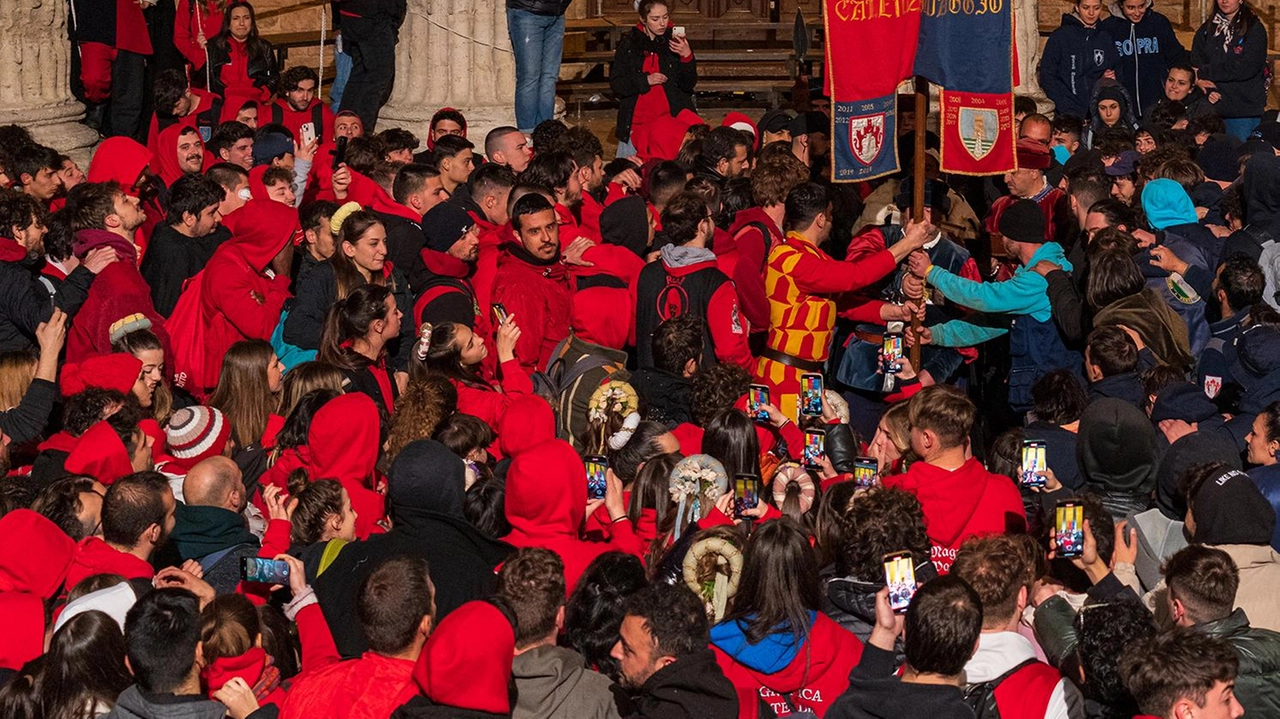 Assisi, domenica prima iniziativa: alla Rocca Maggiore si terrà la gara di selezione dei Balestrieri delle Parti che poi si sfideranno per eleggere Madonna Primavera.