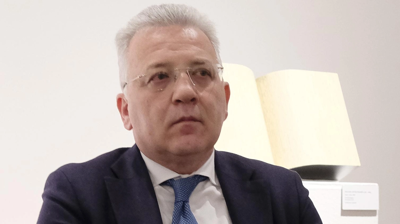 In centro è vietato... avere sete. Alt all’asporto anche dei non alcolici. Le associazioni colte di sorpresa
