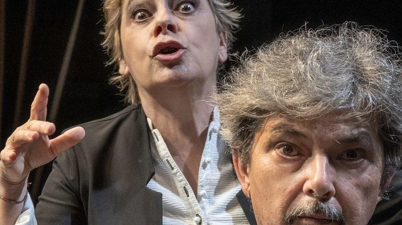 In scena lo spettacolo che chiude la stagione. Stasera sostituisce Pluto de "I sacchi di sabbia".