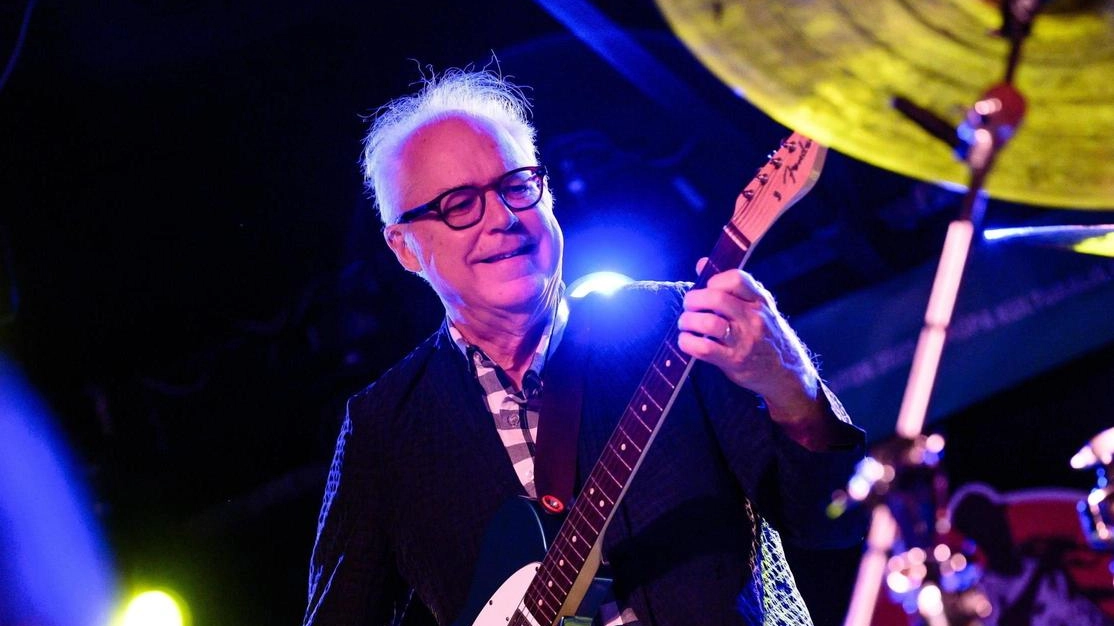 Il Jazz Club Perugia riapre il Teatro Pavone con il concerto di Bill Frisell il 30 ottobre, seguito dal trio di George Cables il 24 novembre all'hotel Sina Brufani. Due serate imperdibili per gli amanti del jazz. Il Jazz Club Perugia riapre il Teatro Pavone con il concerto di Bill Frisell il 30 ottobre, seguito dal trio di George Cables il 24 novembre all'hotel Sina Brufani. Due serate imperdibili per gli amanti del jazz.