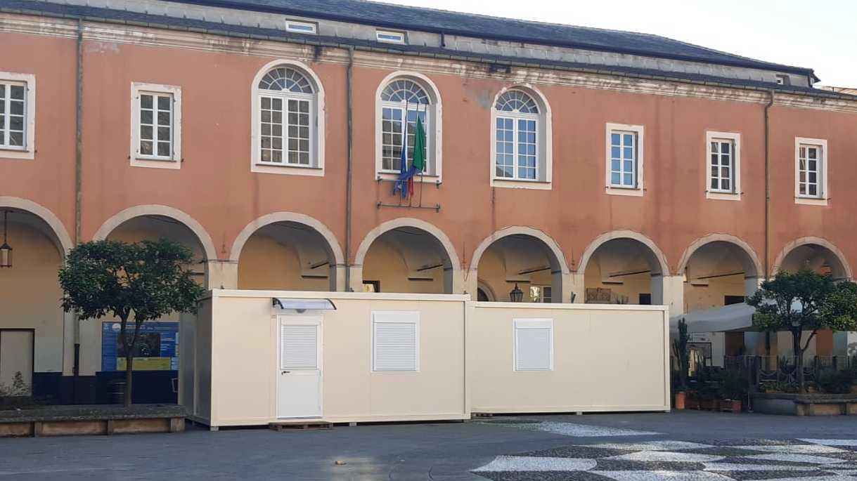 L’ufficio postale di Levanto è stato temporaneamente trasferito in un prefabbricato situato nei pressi del municipio a causa di lavori di rifacimento della sede