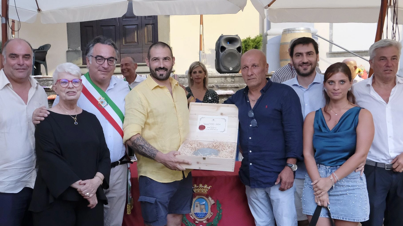 La premiazione della cantina «Il Sogno» nell’ambito di Bancarel’vino (Foto Pasquali) La premiazione della cantina «Il Sogno» nell’ambito di Bancarel’vino (Foto Pasquali)