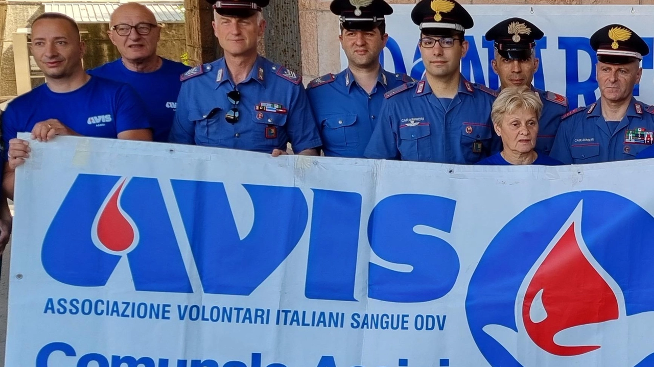 La donazione anche da parte dei militari La donazione anche da parte dei militari