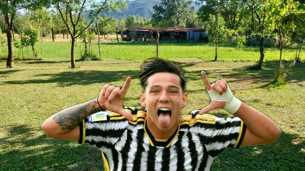 Il bomber della Primavera della Juventus Alessio Vacca Il bomber della Primavera della Juventus Alessio Vacca