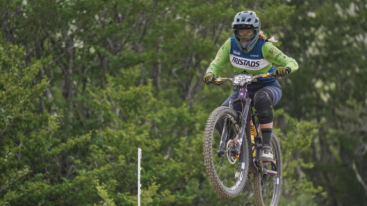 Una gara molto bella quella del ‘Toscano Enduro Series’ che nel fine settimana ha fatto tappa all’Abetone, interrotta a... Una gara molto bella quella del ‘Toscano Enduro Series’ che nel fine settimana ha fatto tappa all’Abetone, interrotta a...