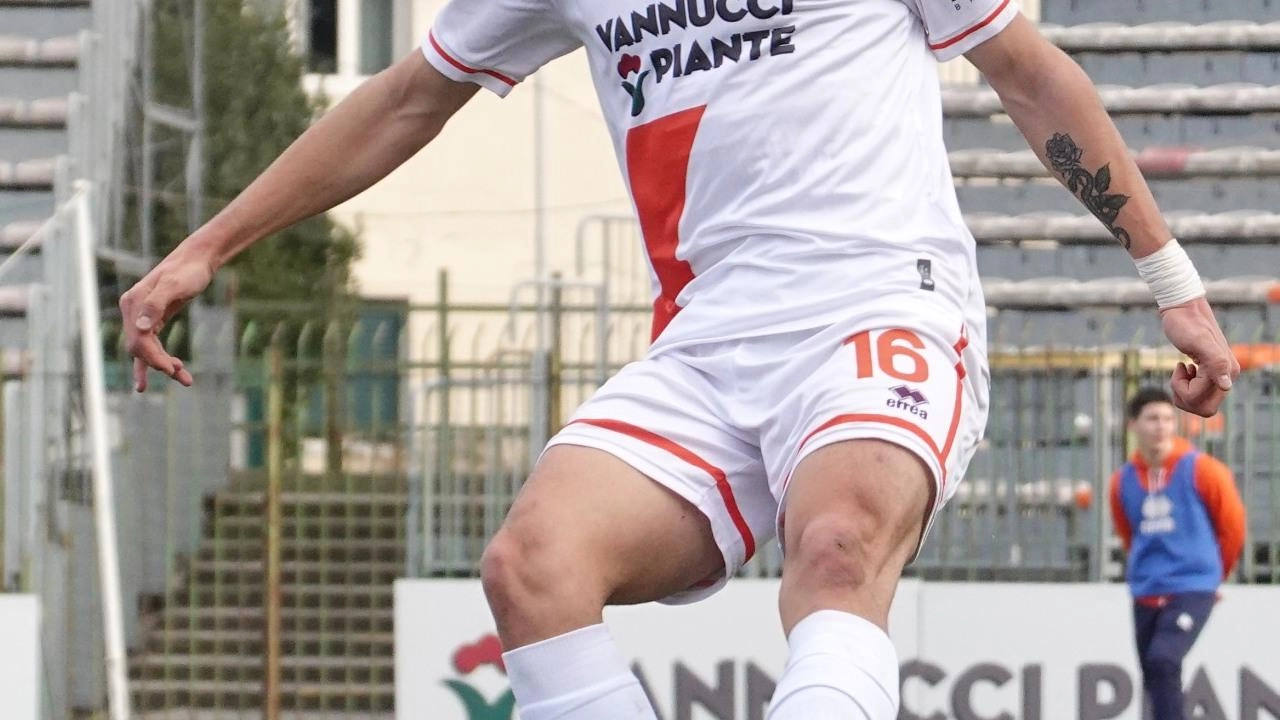 CECCHINI 6 Non deve mai compiere parate. DONIDA 6 Vive un pomeriggio tranquillo senza ansie. POLVANI 7 Francobolla Maltoni dall’inizio alla fine... CECCHINI 6 Non deve mai compiere parate. DONIDA 6 Vive un pomeriggio tranquillo senza ansie. POLVANI 7 Francobolla Maltoni dall’inizio alla fine...