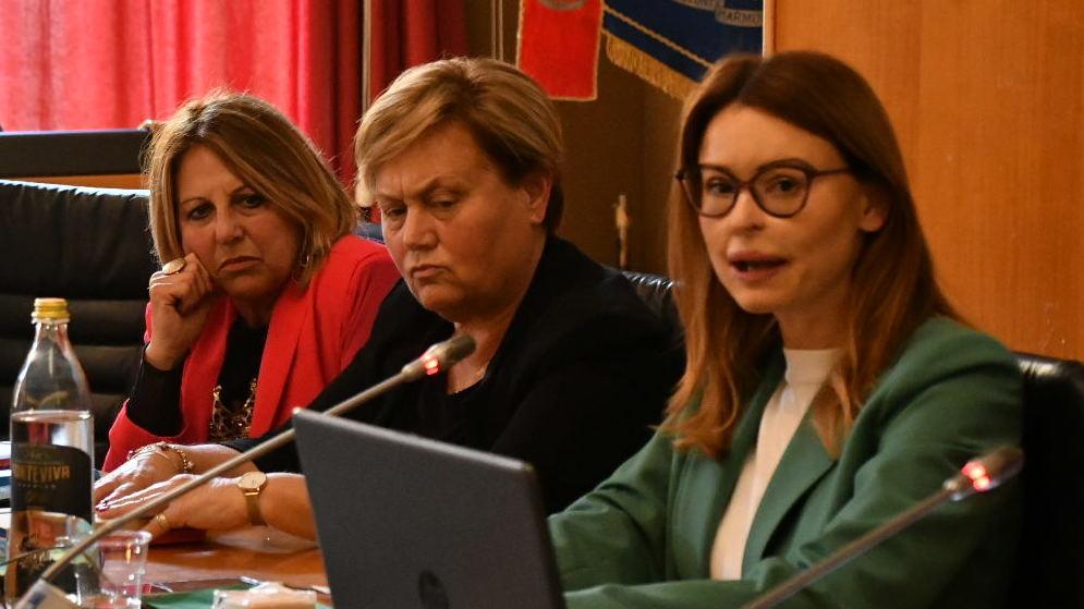  mai vendetta ma libertà la rinascita di lucia annibali bisogna sorridere alla vita 