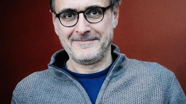 Lo scrittore e sceneggiatore viareggino rievoca la sua esperienza: "Non fu traumatica anche se ci cambiarono la versione di latino perché quella scelta fu persa in un liceo". Lo scrittore e sceneggiatore viareggino rievoca la sua esperienza: "Non fu traumatica anche se ci cambiarono la versione di latino perché quella scelta fu persa in un liceo".