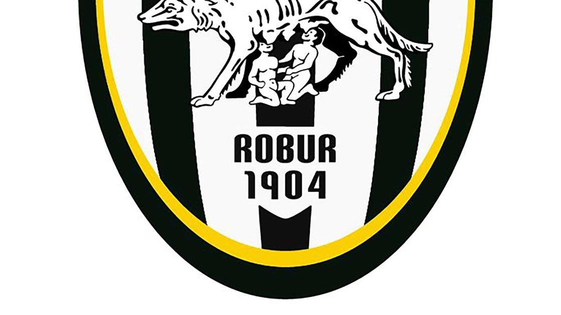 I tifosi bianconeri hanno atteso con trepidazione la conferenza stampa di ieri I tifosi bianconeri hanno atteso con trepidazione la conferenza stampa di ieri