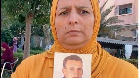 Una delle tre donne apparse sulla tv marocchina Chouf Tv che chiedono giustizia per la morte del fratello Said Malkoun