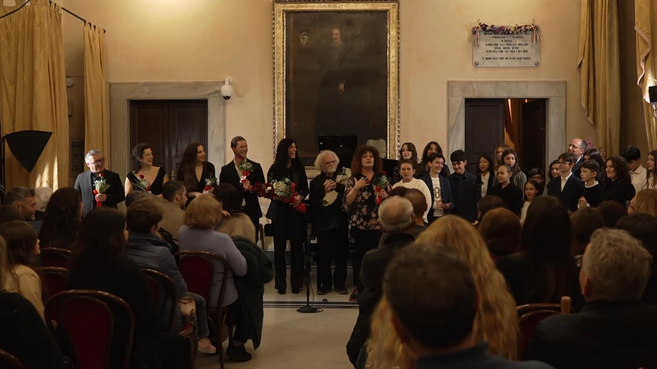 La scuola di pianoforte ha voluto ricordare la figura di Giovanni Menchini .