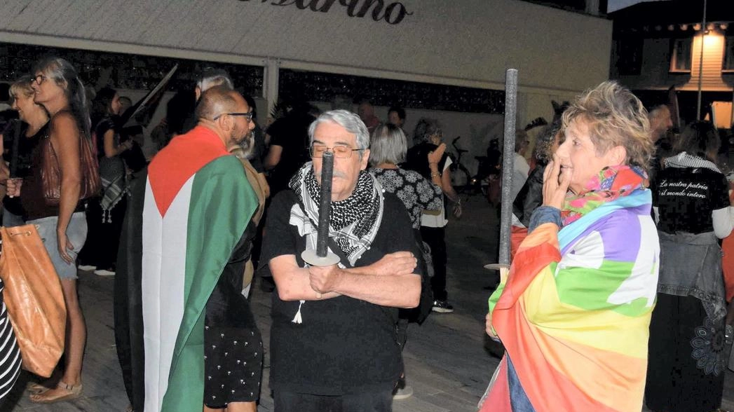 Ricordare le migliaia di bambine e bambini, studenti e insegnanti che non andranno mai più a scuola perché le loro...