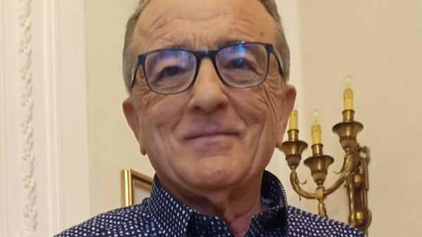 "È da più di una settimana che il verde di questa città è diventato un bosco, impraticabile per gli esseri... "È da più di una settimana che il verde di questa città è diventato un bosco, impraticabile per gli esseri...