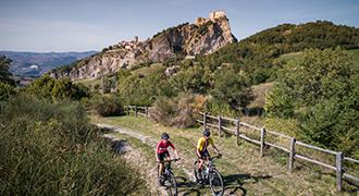 L’Emilia Romagna da Lanazione.it l emiliaromagna in bici percorsi attrezzati e servizi per un cicloturismo d eccellenza
