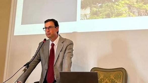 Un nuovo Master in “Rigenerazione e resilienza urbana e territoriale” all’Univeristà per Stranieri. L’imminente pubblicazione del bando è stata annunciata... Un nuovo Master in “Rigenerazione e resilienza urbana e territoriale” all’Univeristà per Stranieri. L’imminente pubblicazione del bando è stata annunciata...
