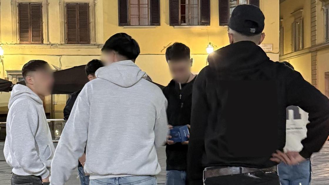 https://www.lanazione.it/image-service/view/acePublic/alias/contentid/YzM5MWJkYTMtNjMwYy00/0/chi-si-rivede-il-tour-dei-pub-paga-e-visiti-la-movida-il-business-rialza-la-testa.jpeg?f=16:9&w=1200&h=630