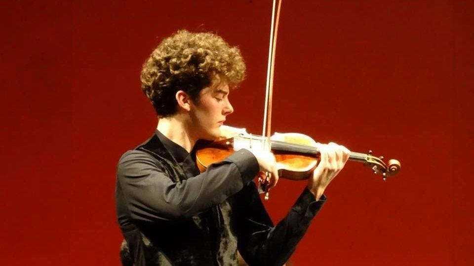 Il Youth Music Festival ad Arezzo presenta giovani talenti internazionali della musica classica in quattro concerti eccezionali, dal 5 al 27 ottobre al Teatro Petrarca. Un'opportunità unica per apprezzare il virtuosismo di artisti emergenti e consolidati, in un viaggio attraverso i capolavori dei grandi compositori. Il Youth Music Festival ad Arezzo presenta giovani talenti internazionali della musica classica in quattro concerti eccezionali, dal 5 al 27 ottobre al Teatro Petrarca. Un'opportunità unica per apprezzare il virtuosismo di artisti emergenti e consolidati, in un viaggio attraverso i capolavori dei grandi compositori.