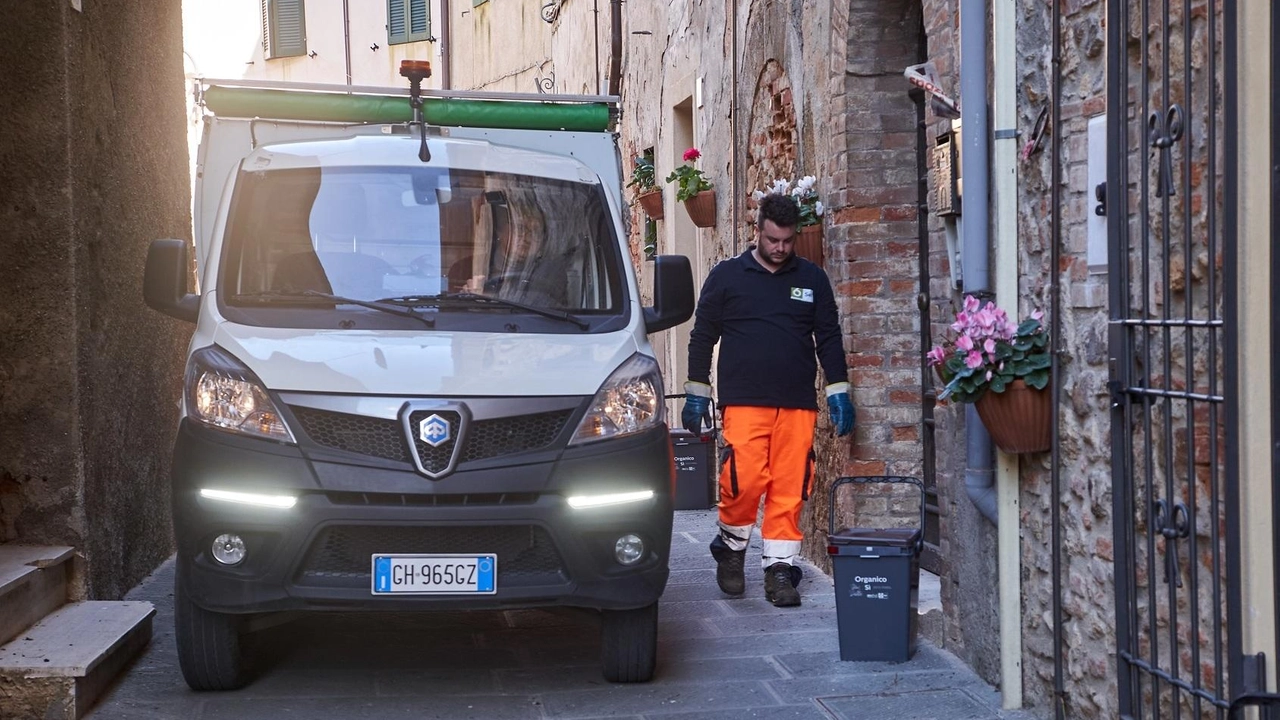 Cresce in tutta la Toscana il costo delle bollette per lo smaltimento dei rifiuti. A Grosseto si pagano 399 euro all’anno. Pisa peggio di tutti: 512 euro. Cresce in tutta la Toscana il costo delle bollette per lo smaltimento dei rifiuti. A Grosseto si pagano 399 euro all’anno. Pisa peggio di tutti: 512 euro.