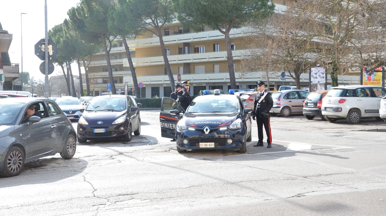 L'uomo è stato denunciato ai carabinieri