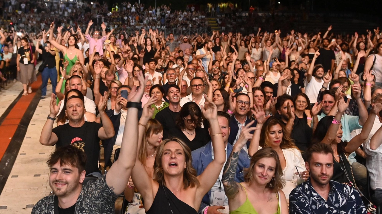 Il pubblico di Umbria Jazz all’Arena Santa Giuliana Il pubblico di Umbria Jazz all’Arena Santa Giuliana