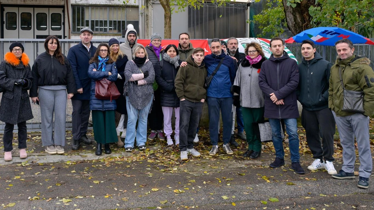 La storica azienda ha annunciato la procedura e i sindacati lottano per un accordo in vista del vertice La storica azienda ha annunciato la procedura e i sindacati lottano per un accordo in vista del vertice