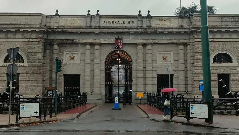 Le rappresentanze sindacali mettono nel mirino i vertici della Marina e le istituzioni locali. Sotto accusa la carenza di personale e il calo della capacità operativa e manutentiva. Le rappresentanze sindacali mettono nel mirino i vertici della Marina e le istituzioni locali. Sotto accusa la carenza di personale e il calo della capacità operativa e manutentiva.