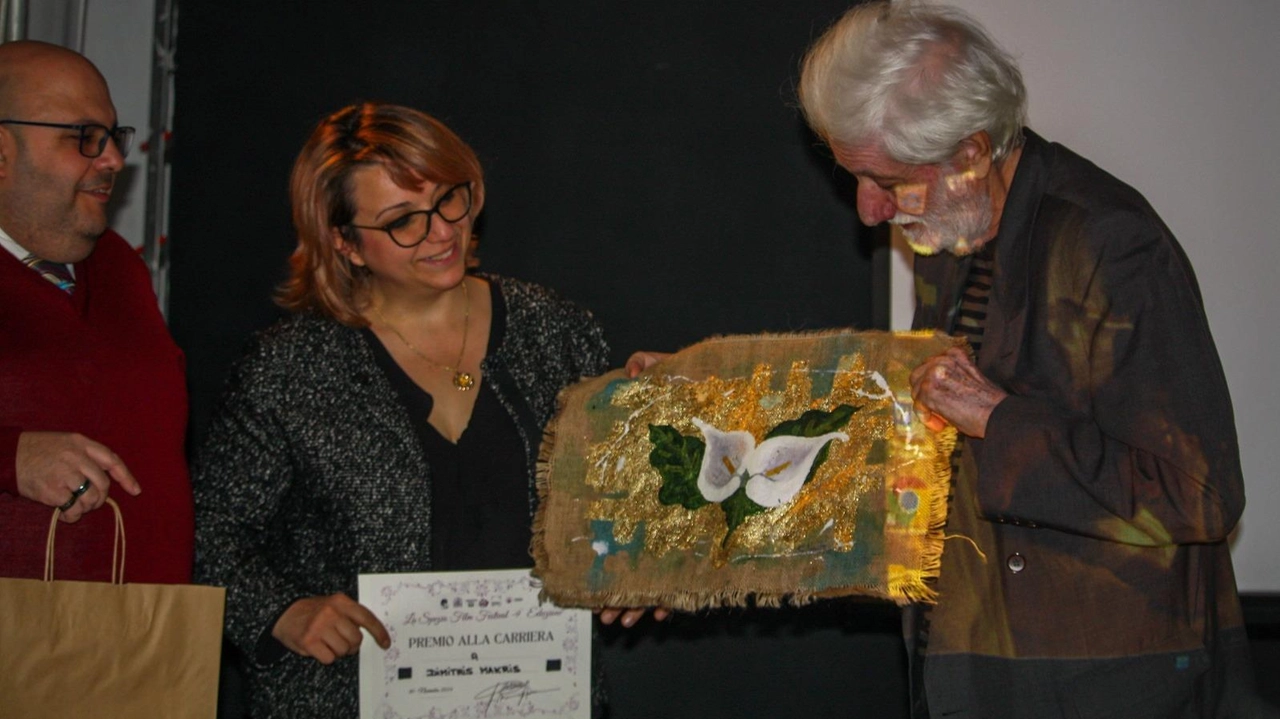Il regista greco Dimitris Makris riceve il Premio alla Carriera Il regista greco Dimitris Makris riceve il Premio alla Carriera