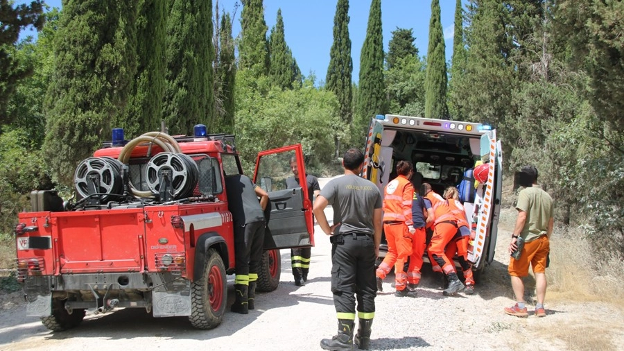 Incidente nei boschi, soccorsa una ciclista