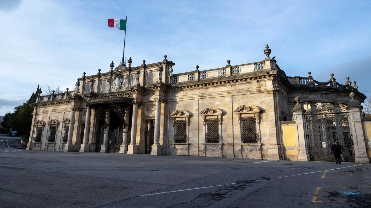 La facciata dello stabilimento delle Terme Tettuccio (Goiorani)