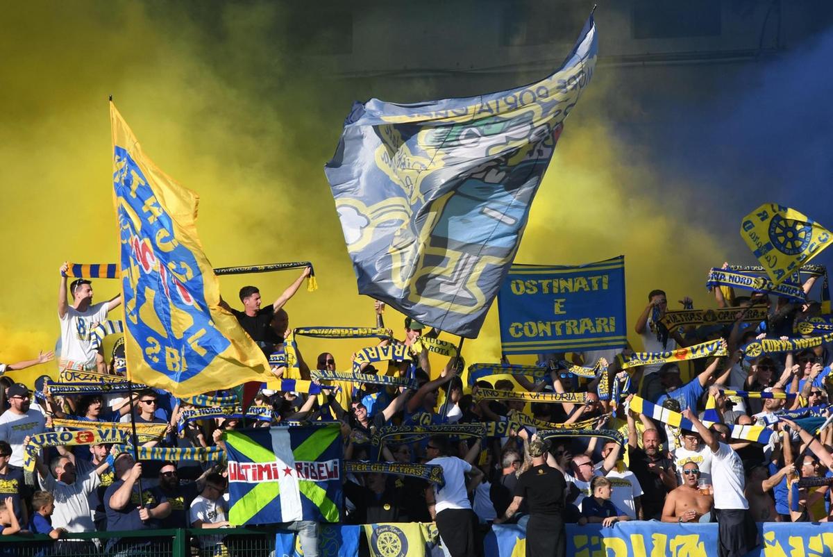 Restyling dello stadio. Arrivano le autorizzazioni: "Si cominciano i lavori" Restyling dello stadio. Arrivano le autorizzazioni: "Si cominciano i lavori"