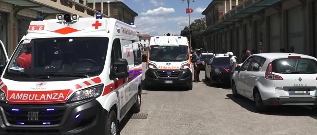 Aggredito con una bottiglia rotta da un 15enne. “Poteva uccidere. E io dovevo per forza difendere i miei clienti”