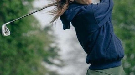 Elisa Galli trionfa nel Gran Premio di Cervia di Golf con un gioco impeccabile e una leadership costante. Ventenne talentuosa, vanta numerose vittorie nazionali e internazionali, ispirando altre ragazze a praticare questo sport affascinante. Elisa Galli trionfa nel Gran Premio di Cervia di Golf con un gioco impeccabile e una leadership costante. Ventenne talentuosa, vanta numerose vittorie nazionali e internazionali, ispirando altre ragazze a praticare questo sport affascinante.