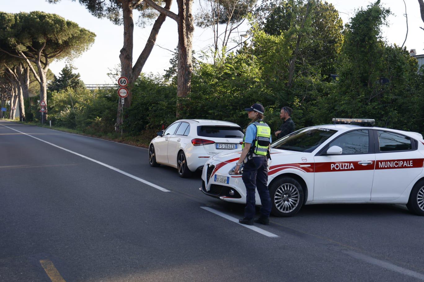 Muore in scooter sotto un camion, tragedia sulla strada Aurelia. Chi era la vittima Muore in scooter sotto un camion, tragedia sulla strada Aurelia. Chi era la vittima