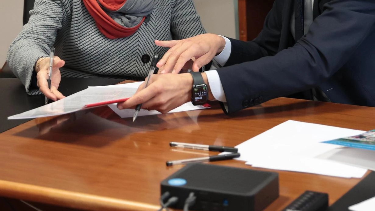 Accordo tra Azienda ospedaliero-universitaria Senese e Conservatorio. In programma musicoterapia per i pazienti, corsi per i professionisti. Accordo tra Azienda ospedaliero-universitaria Senese e Conservatorio. In programma musicoterapia per i pazienti, corsi per i professionisti.