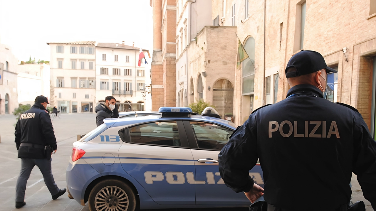 Le indagini sono state condotte dagli agenti del Commissariato di Foligno Le indagini sono state condotte dagli agenti del Commissariato di Foligno