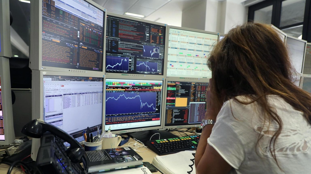 Euro debole contro il dollaro, spread stabile sugli 80 punti Euro debole contro il dollaro, spread stabile sugli 80 punti