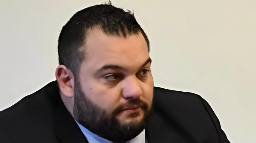 Il coordinamento comunale di Rifondazione per bocca di Piero Marchini chiede all’amministrazione (nella foto l’assessore Carlo Orlandi) "di impegnarsi... Il coordinamento comunale di Rifondazione per bocca di Piero Marchini chiede all’amministrazione (nella foto l’assessore Carlo Orlandi) "di impegnarsi...